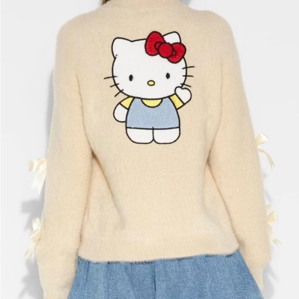Rare Cute Hello Kitty Cream Sweater